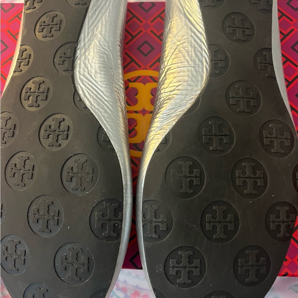 Tory Burch Silver Flats with Logo Emblem - Picture 5 of 7